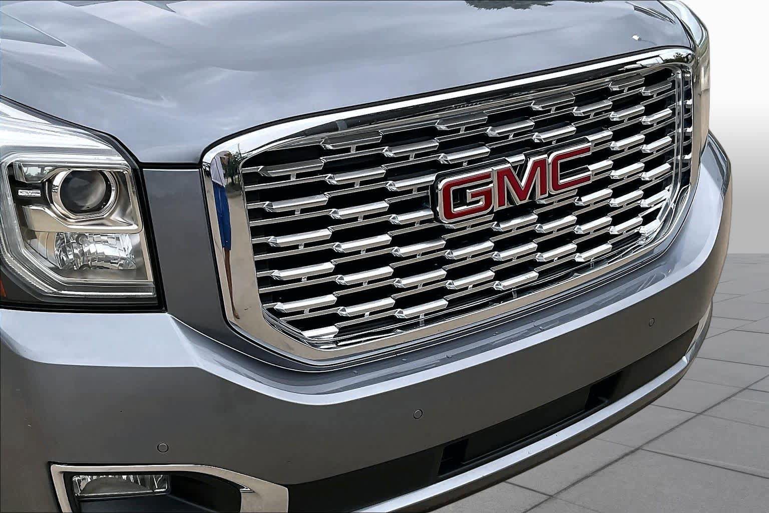 Used 2019 GMC Yukon Denali w/ Open Road Package AWD/4WD image 29