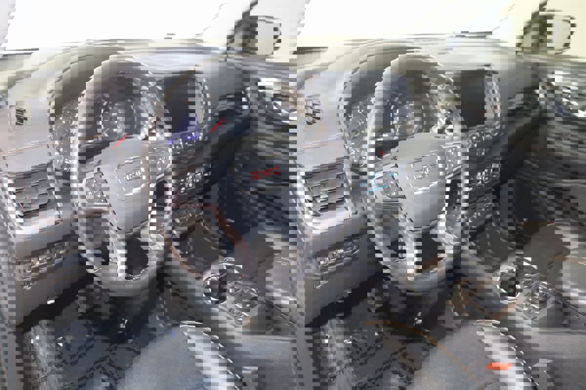 Used 2022 GMC Terrain AT4 w/ Infotainment Package II image 38