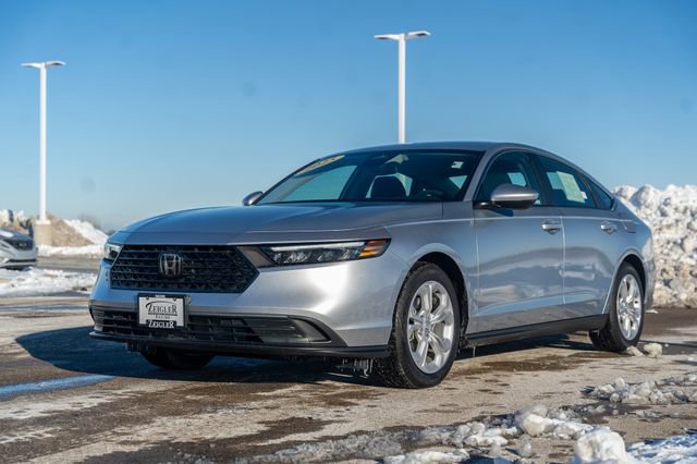 Certified 2025 Honda Accord LX image 3