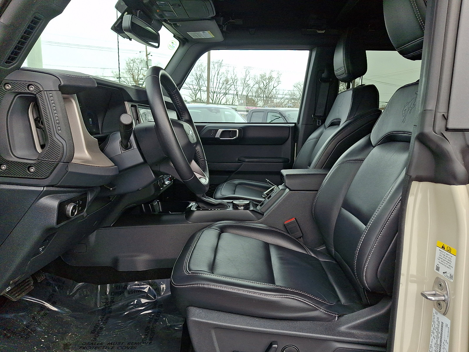 Used 2025 Ford Bronco Outer Banks image 14