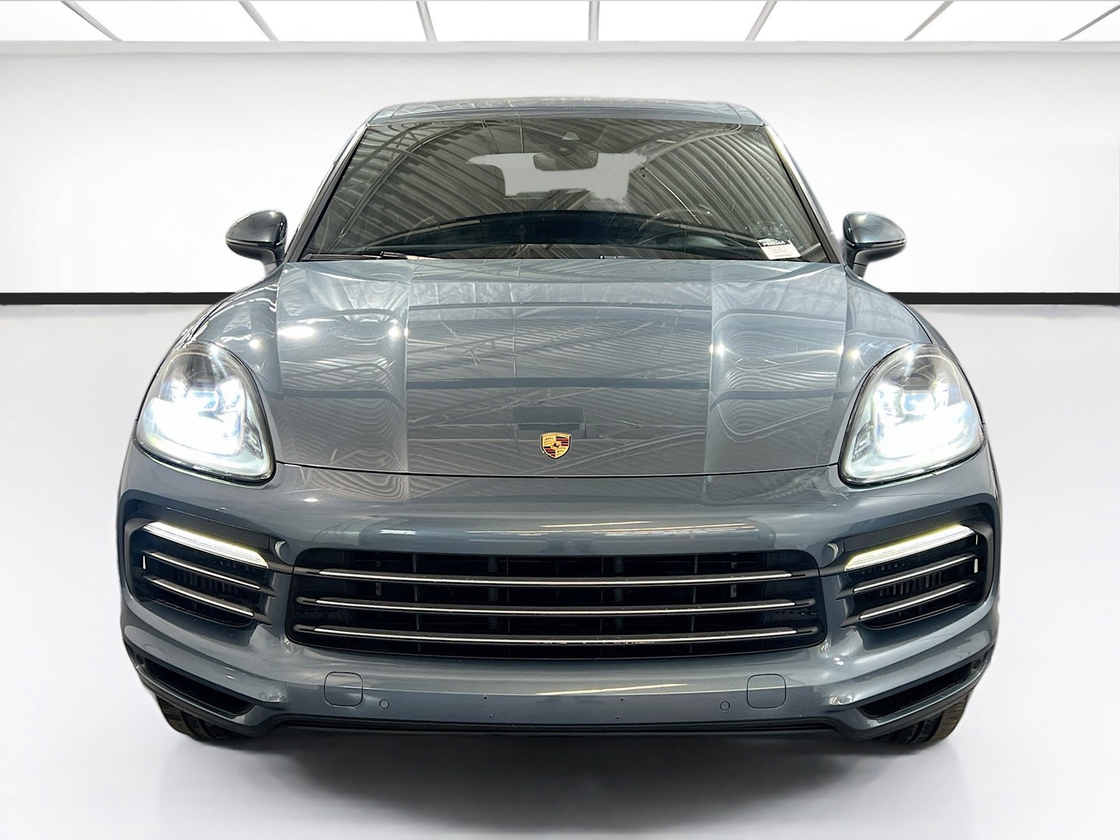 Used 2019 Porsche Cayenne image 2
