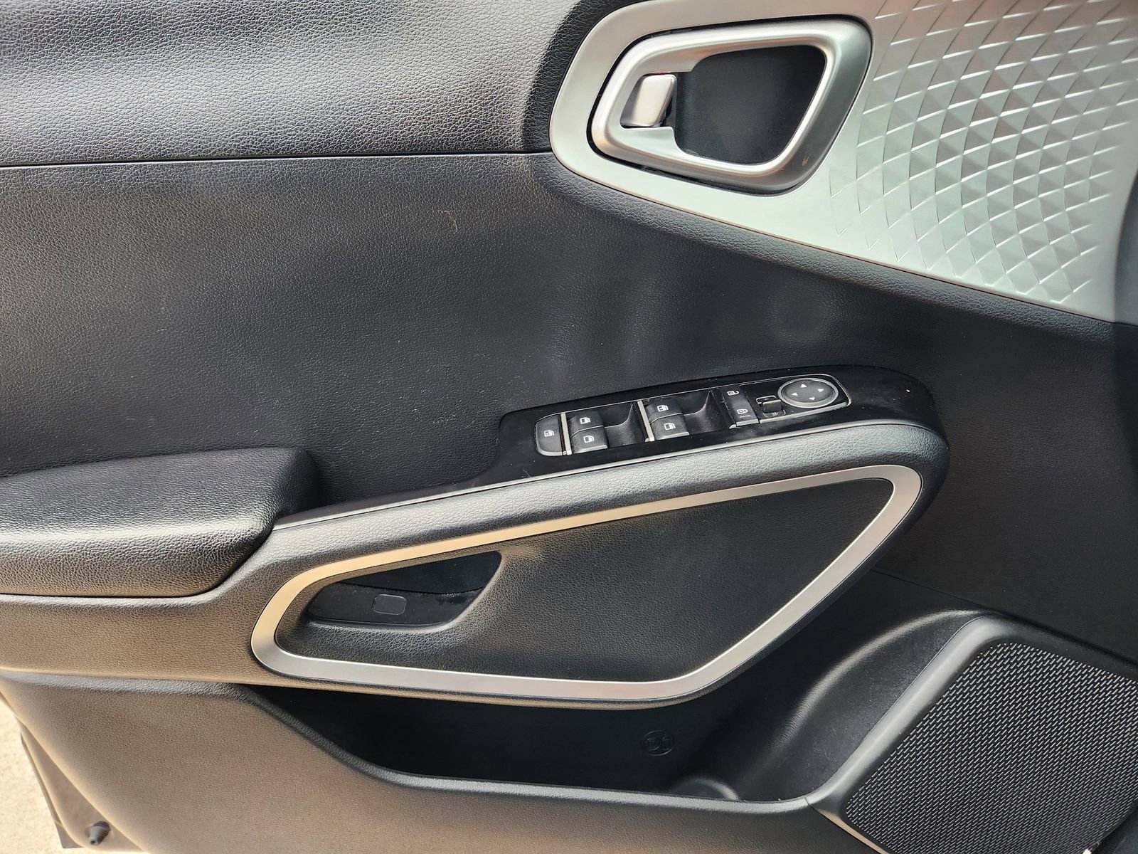 Used 2022 Kia Soul LX w/ Technology Package image 31