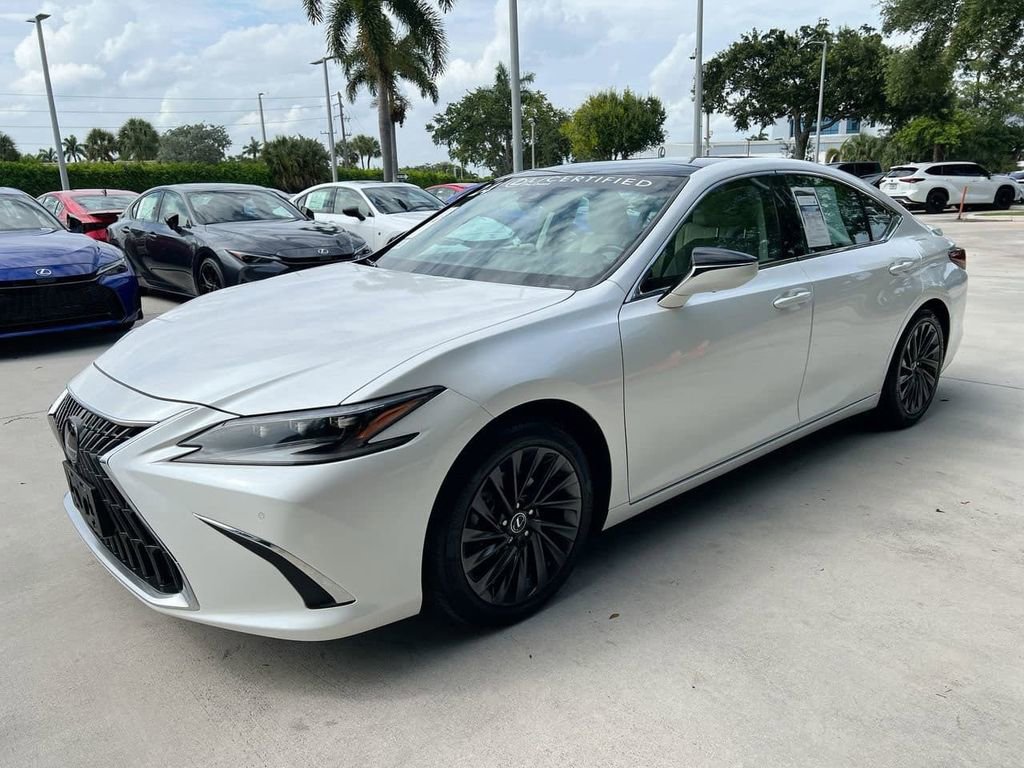 Certified 2024 Lexus ES 350 Ultra Luxury w/ Accessory Package (Z2) FWD image 3