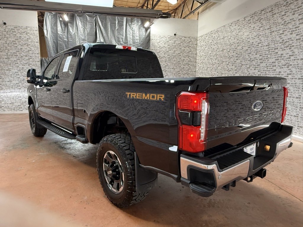 Used 2023 Ford F350 Lariat w/ Tremor Off-Road Package image 5