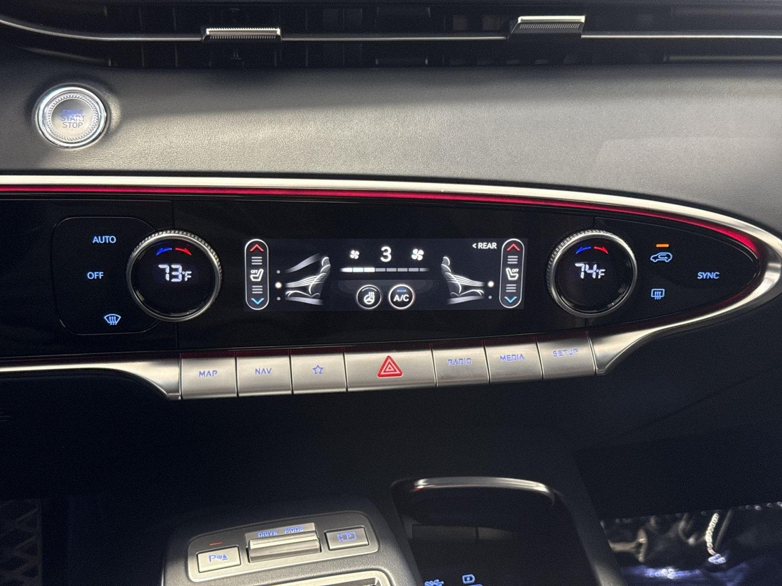 Used 2024 Genesis GV70 3.5T Sport AWD/4WD image 22
