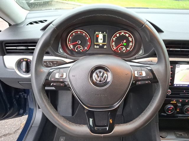 Used 2021 Volkswagen Passat 2.0T SE FWD image 20