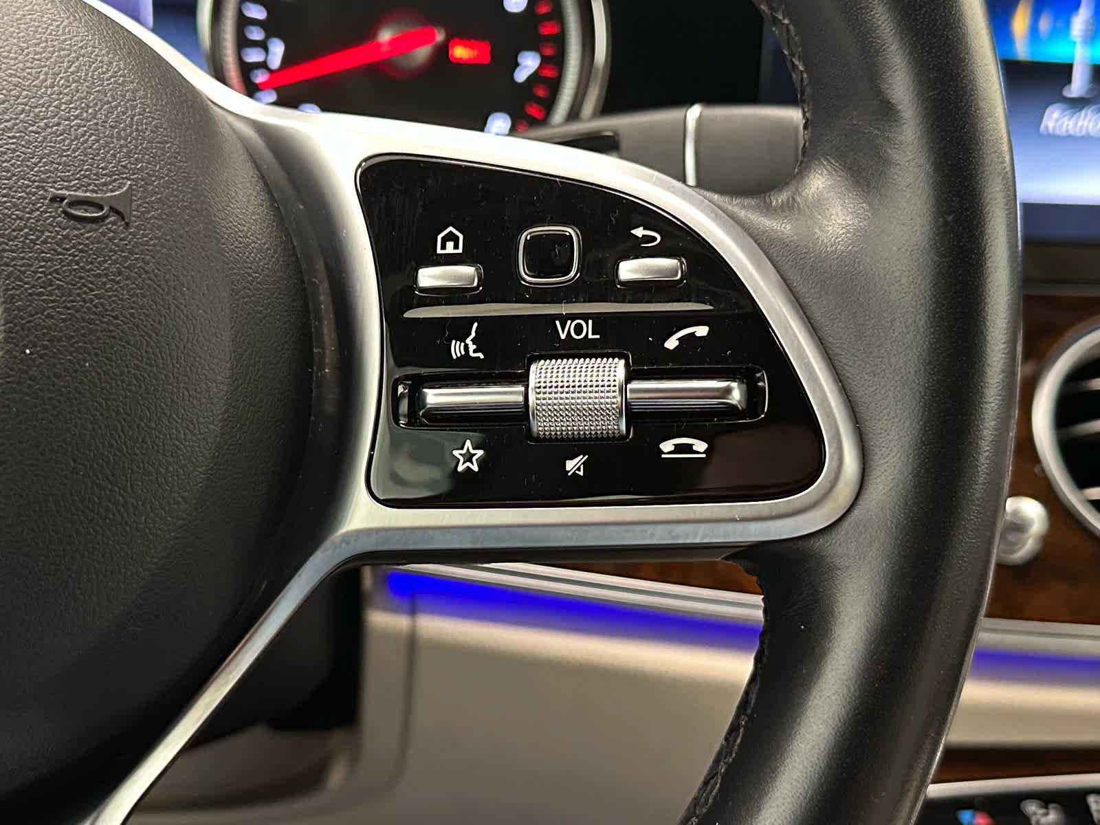 Used 2019 Mercedes-Benz E 450 4MATIC Wagon image 26