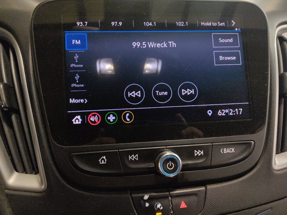 Used 2020 Chevrolet Malibu LS FWD image 25