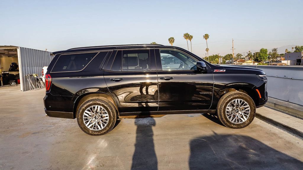 Used 2025 Chevrolet Tahoe Z71 AWD/4WD image 13