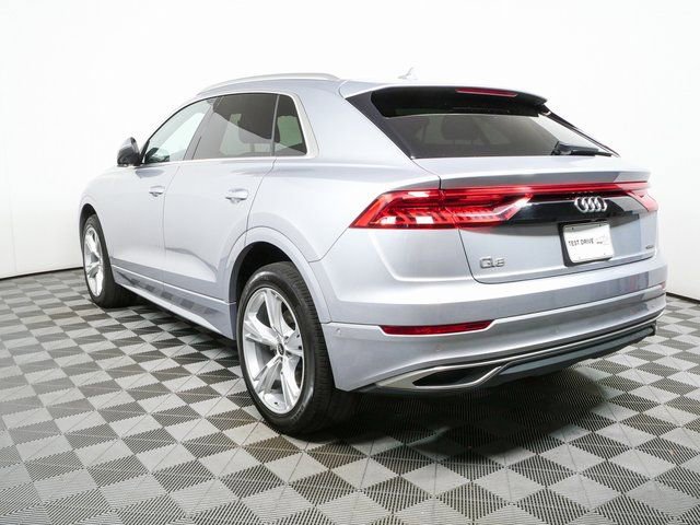 Used 2022 Audi Q8 Premium AWD/4WD image 3