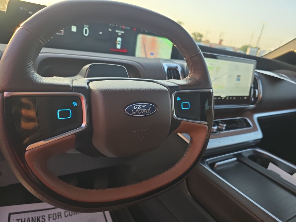 Used 2025 Ford Expedition King Ranch AWD/4WD image 12