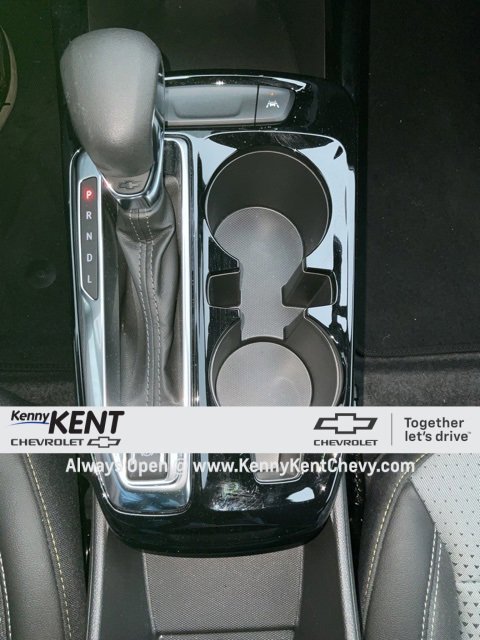 Used 2025 Chevrolet Trax LT image 23