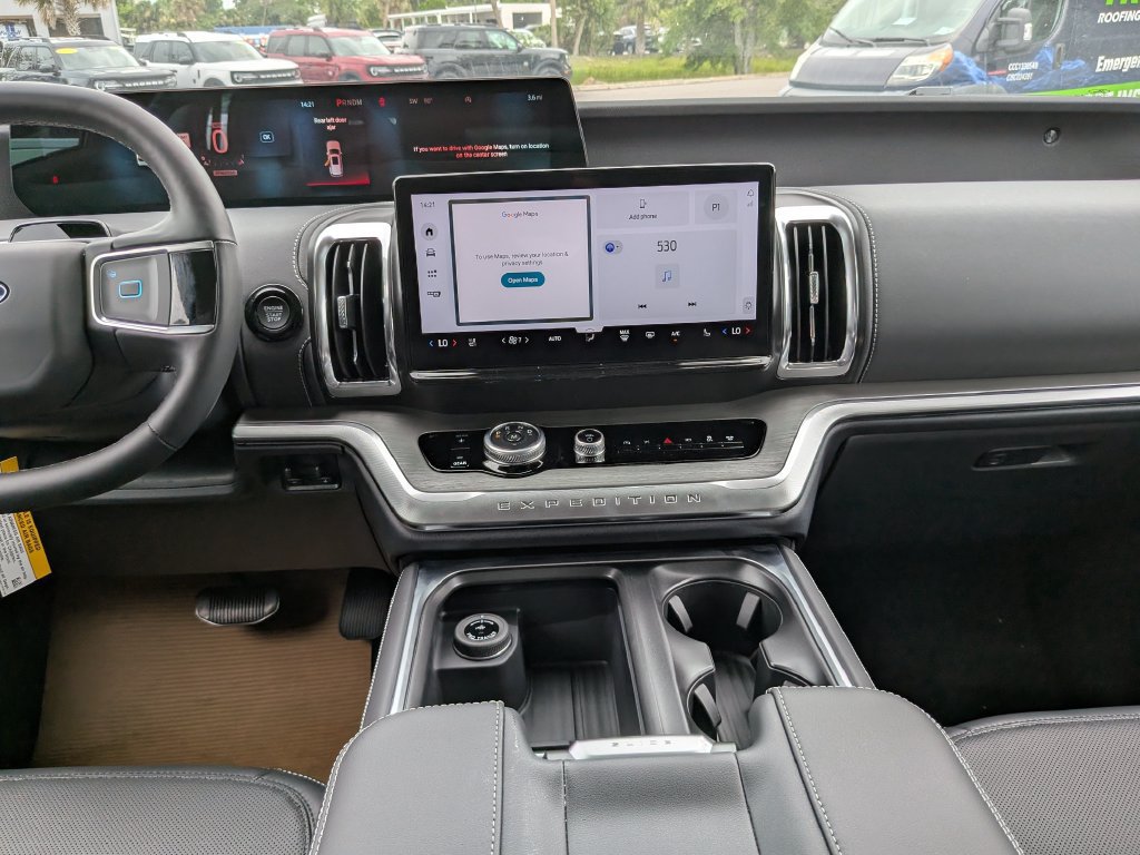 New 2027 Ford Expedition Platinum RWD image 14