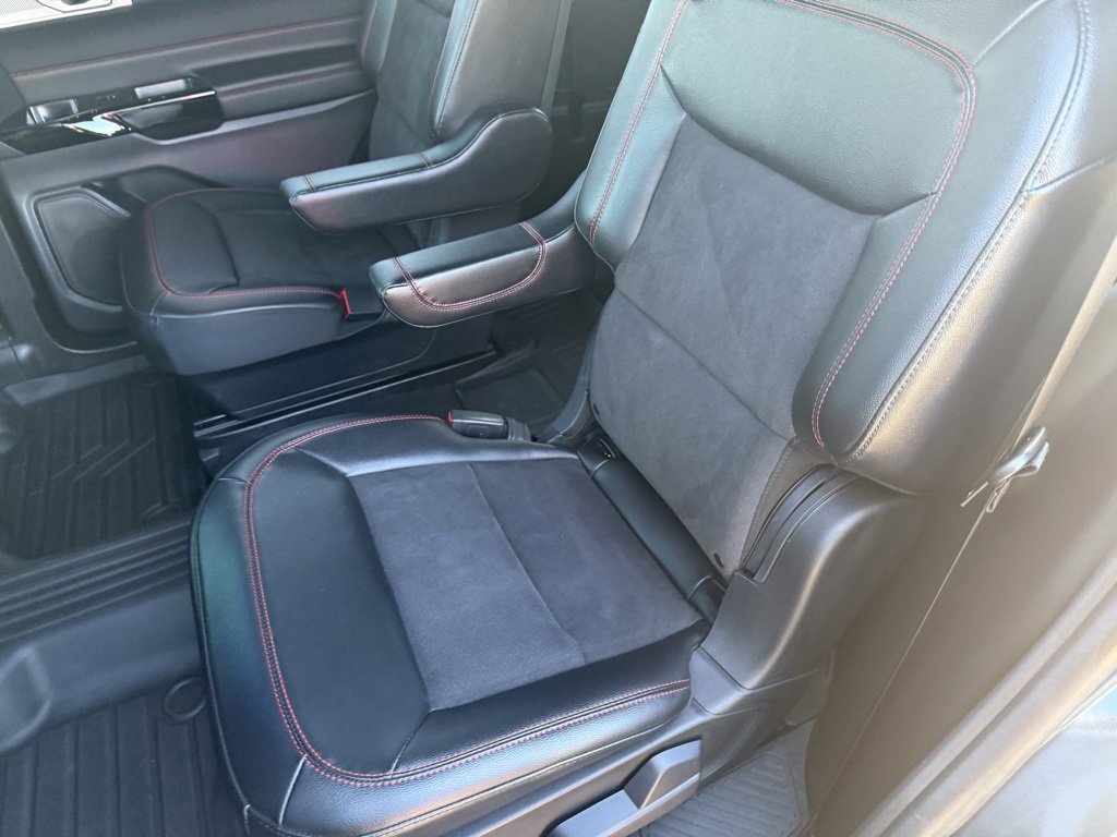 Used 2023 Ford Explorer ST-Line w/ Class IV Trailer Tow Package image 27