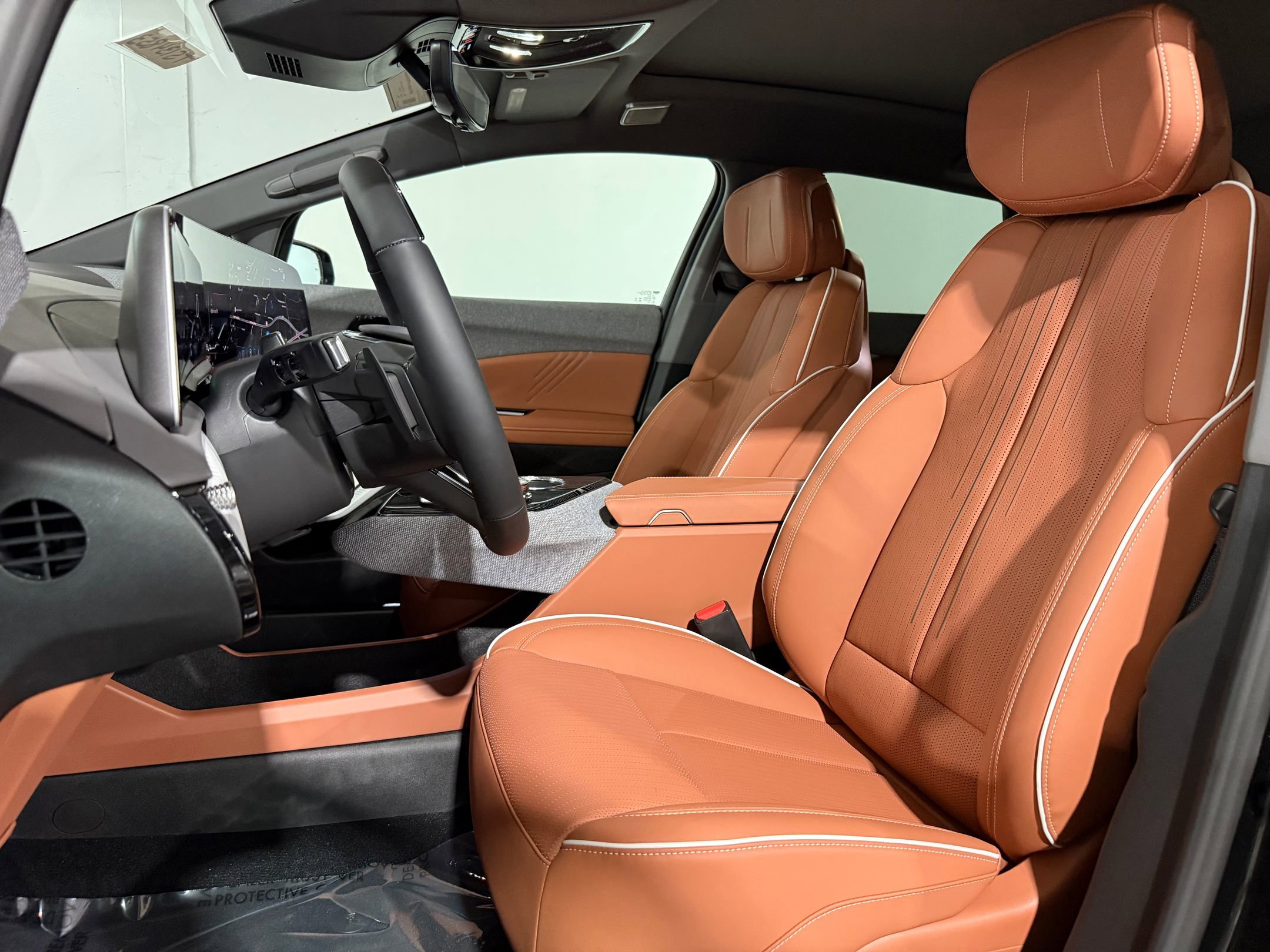 New 2026 Cadillac Optiq Luxury 2 image 24