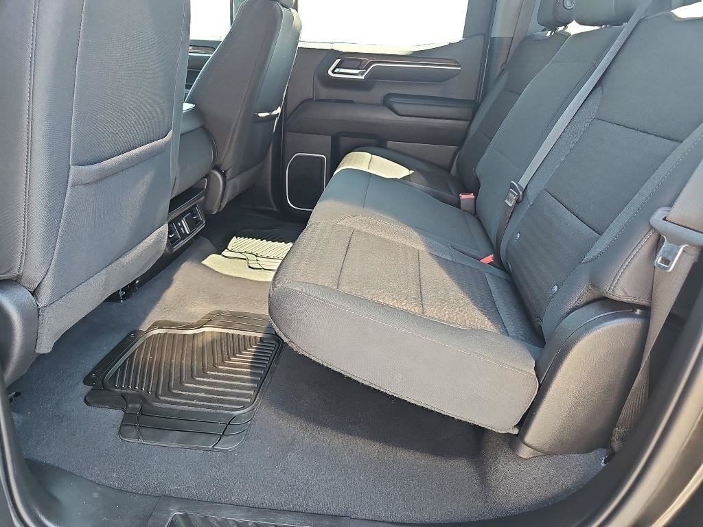 Used 2022 Chevrolet Silverado 1500 RST w/ Z71 Off-Road Package AWD/4WD image 12