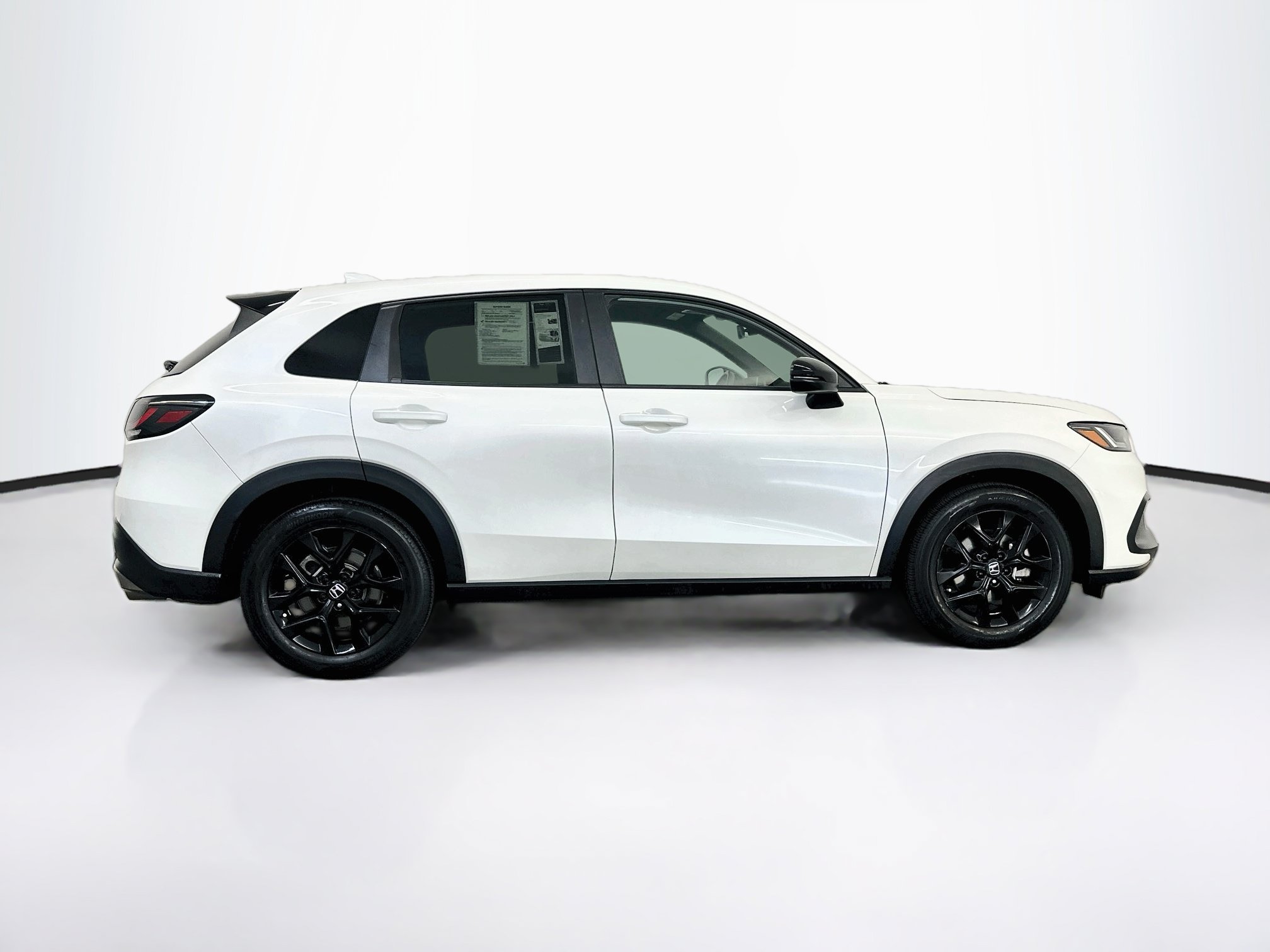 Used 2024 Honda HR-V Sport image 10