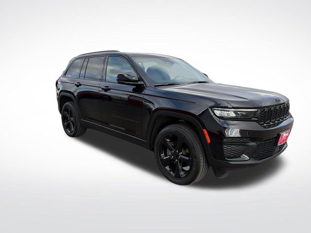 Used 2023 Jeep Grand Cherokee Altitude AWD/4WD image 12