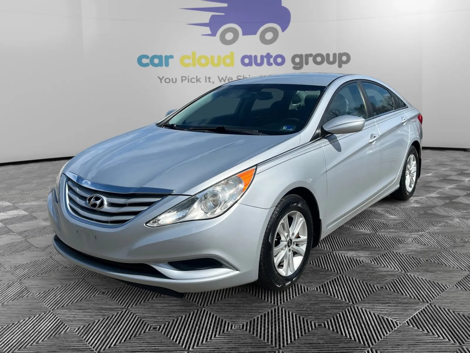 Used 2012 Hyundai Sonata GLS w/ Popular Equipment Pkg FWD image 1