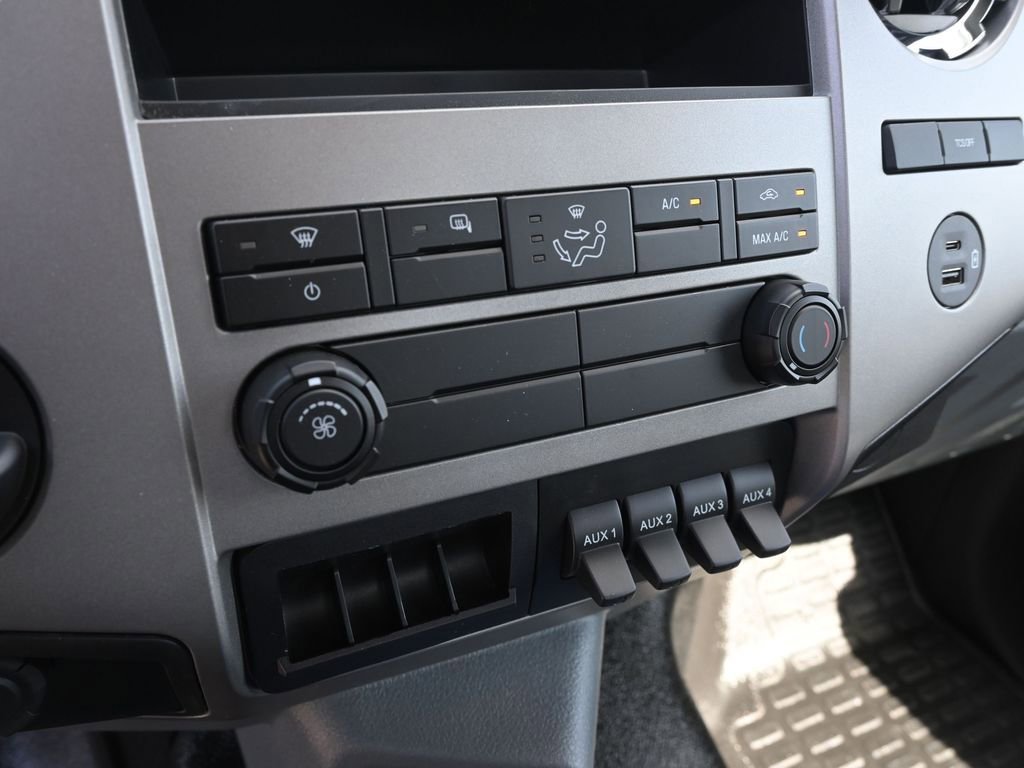 New 2026 Ford F650 2WD Regular Cab Super Duty image 14