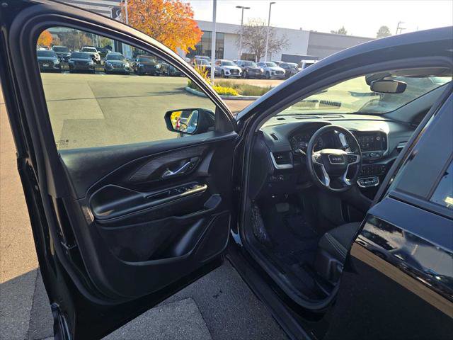 Used 2024 GMC Terrain SLE image 21