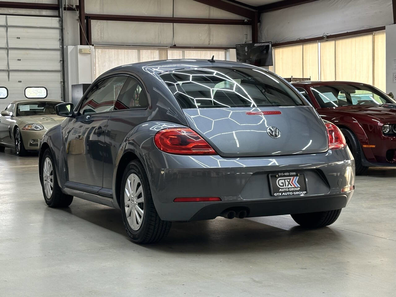 Used 2012 Volkswagen Beetle 2.5 image 4