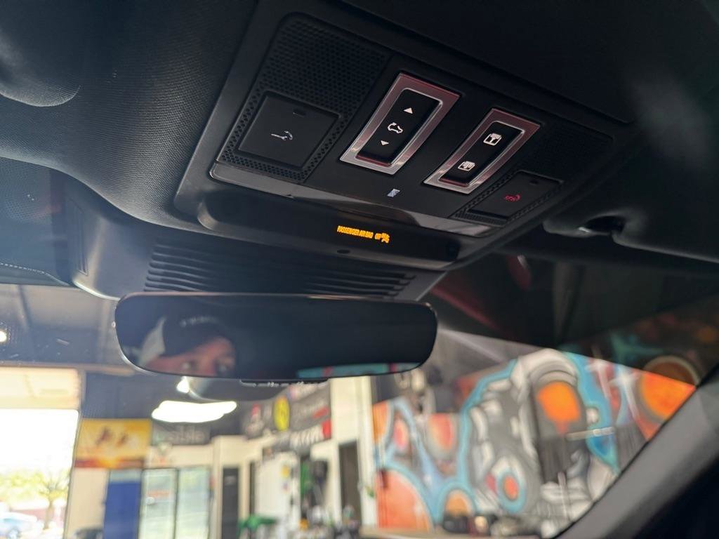 Used 2021 Jaguar F-PACE R-Dynamic S image 36