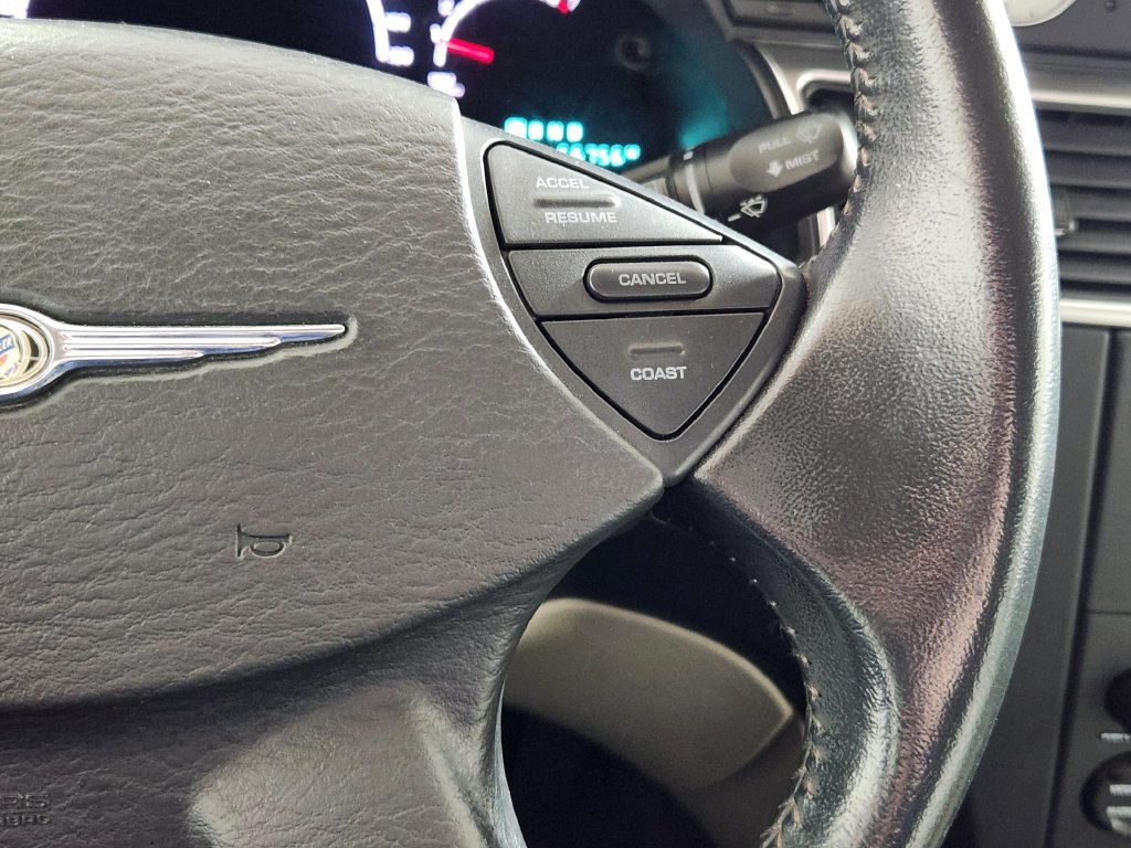 Used 2005 Chrysler Pacifica Touring AWD/4WD image 20