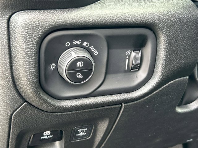 New 2027 RAM 1500 Express AWD/4WD image 23