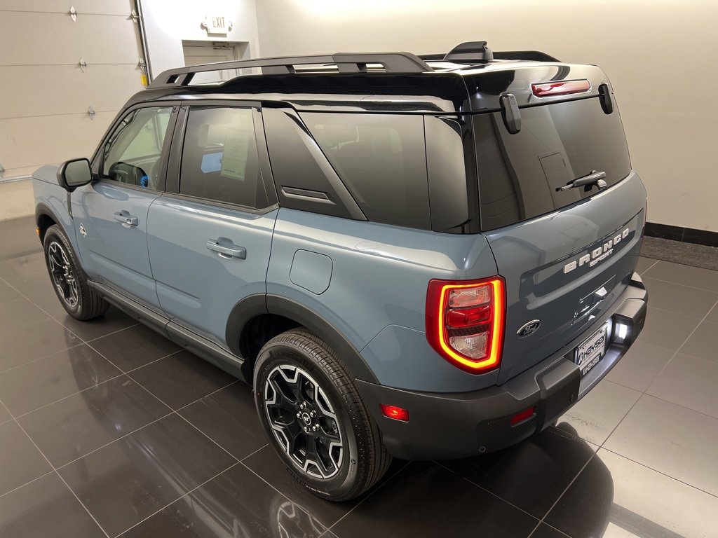 New 2025 Ford Bronco Sport Outer Banks w/ Outer Banks Tech Package+ image 4