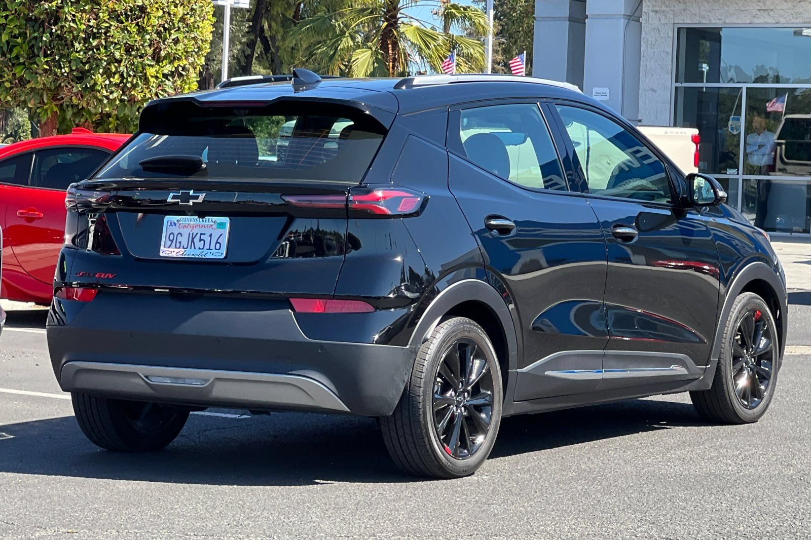 Used 2023 Chevrolet Bolt EUV Premier w/ Sun & Sound Package FWD image 5