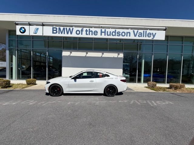 New 2026 BMW 440i xDrive Coupe w/ Premium Package AWD/4WD image 1