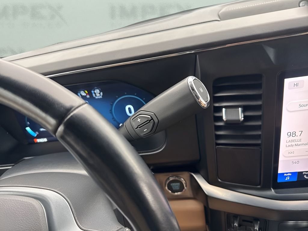 Used 2023 Ford F250 Lariat w/ Chrome Package image 18