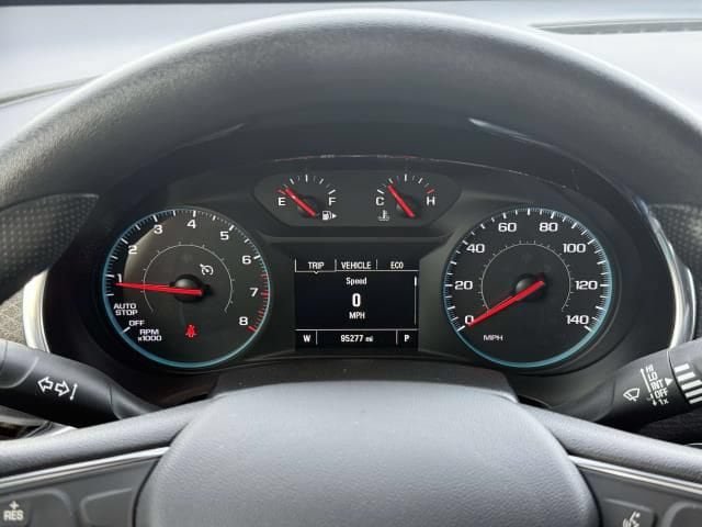 Used 2021 Chevrolet Malibu LT FWD image 15