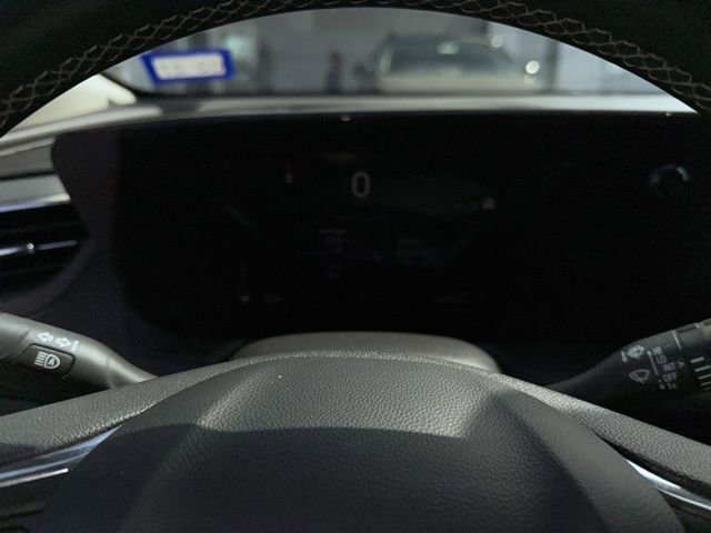 Used 2025 Buick Encore GX Preferred image 33