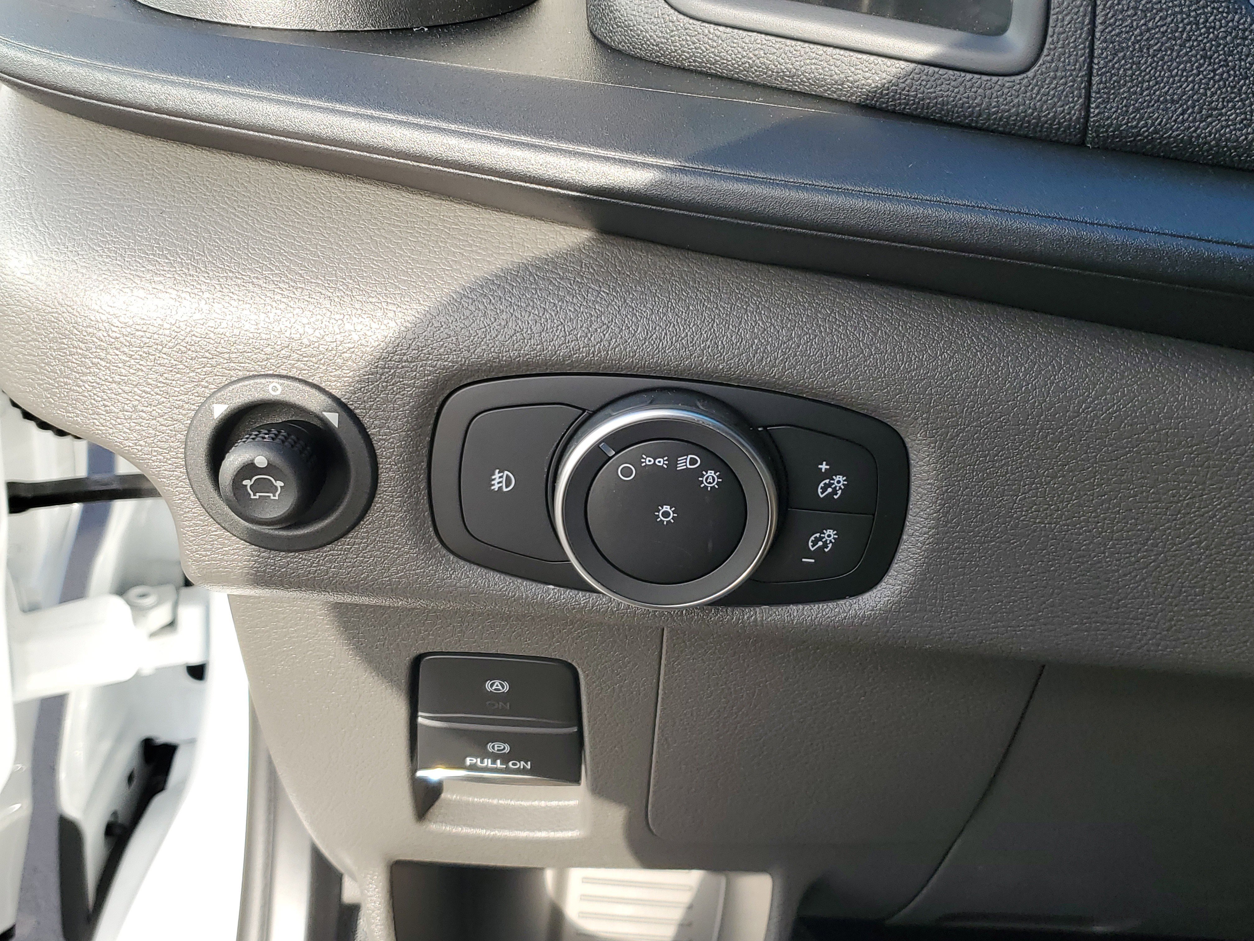 New 2025 Ford Transit 250 148 Medium Roof w/ Load Area Protection Package image 15