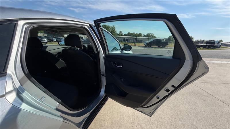 Used 2025 Honda Accord SE image 15