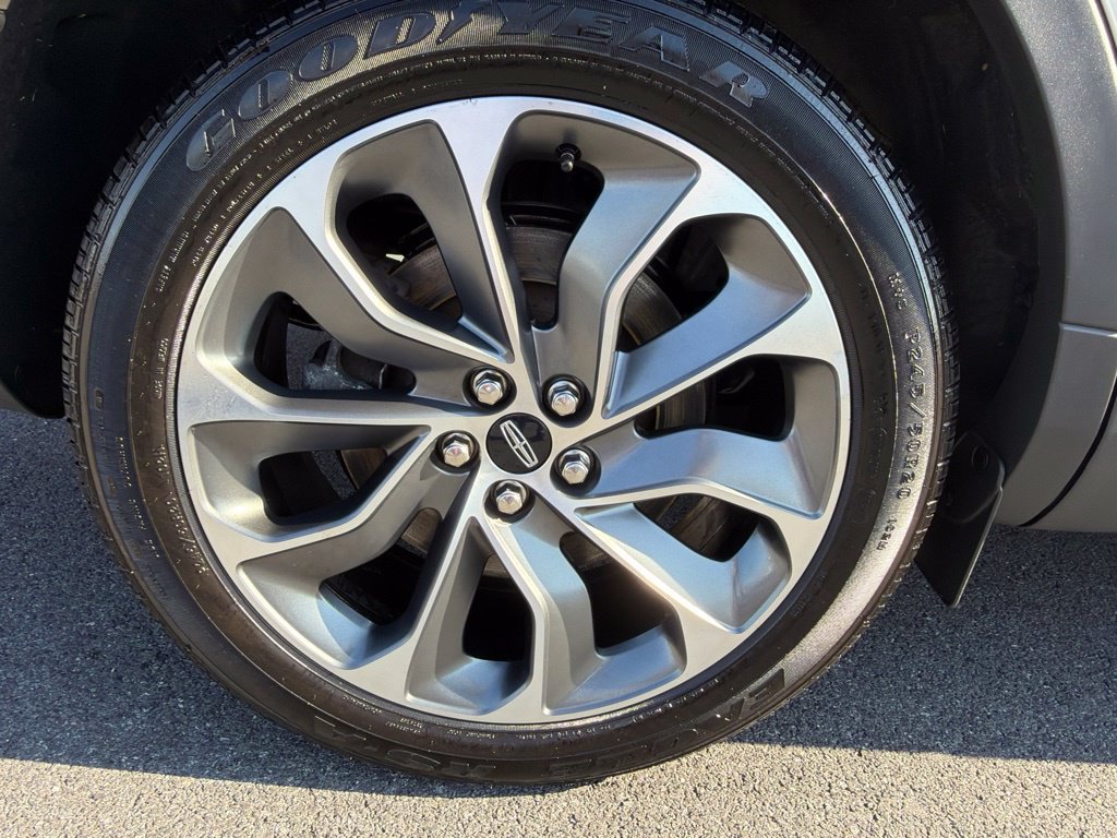 Used 2023 Lincoln Nautilus Reserve AWD/4WD image 35