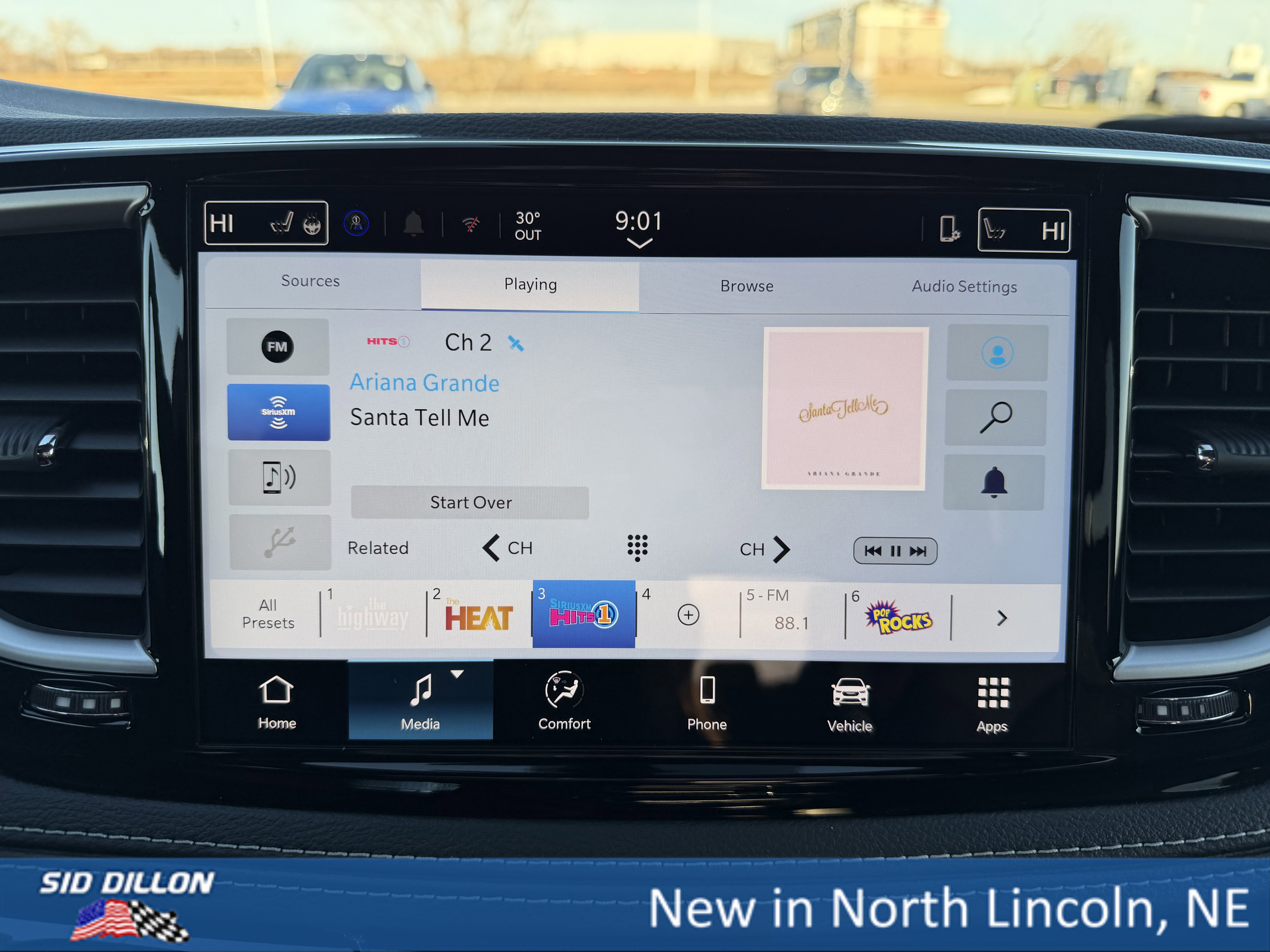 New 2026 Chrysler Pacifica Select image 10