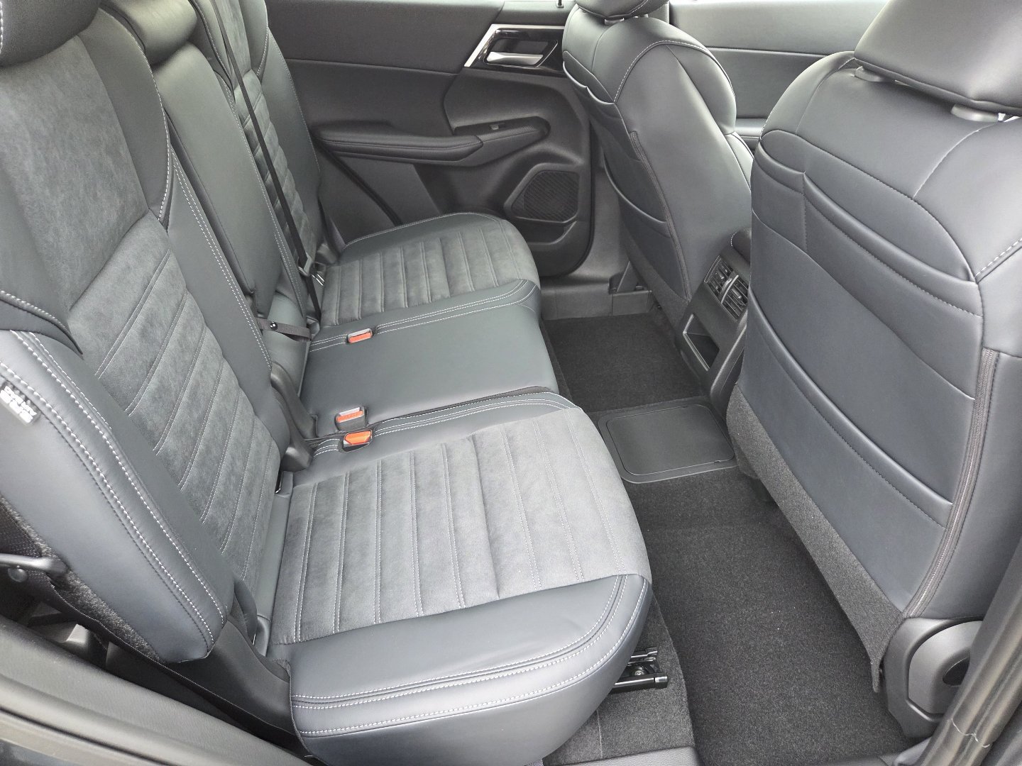 New 2026 Nissan Rogue SL AWD/4WD image 23