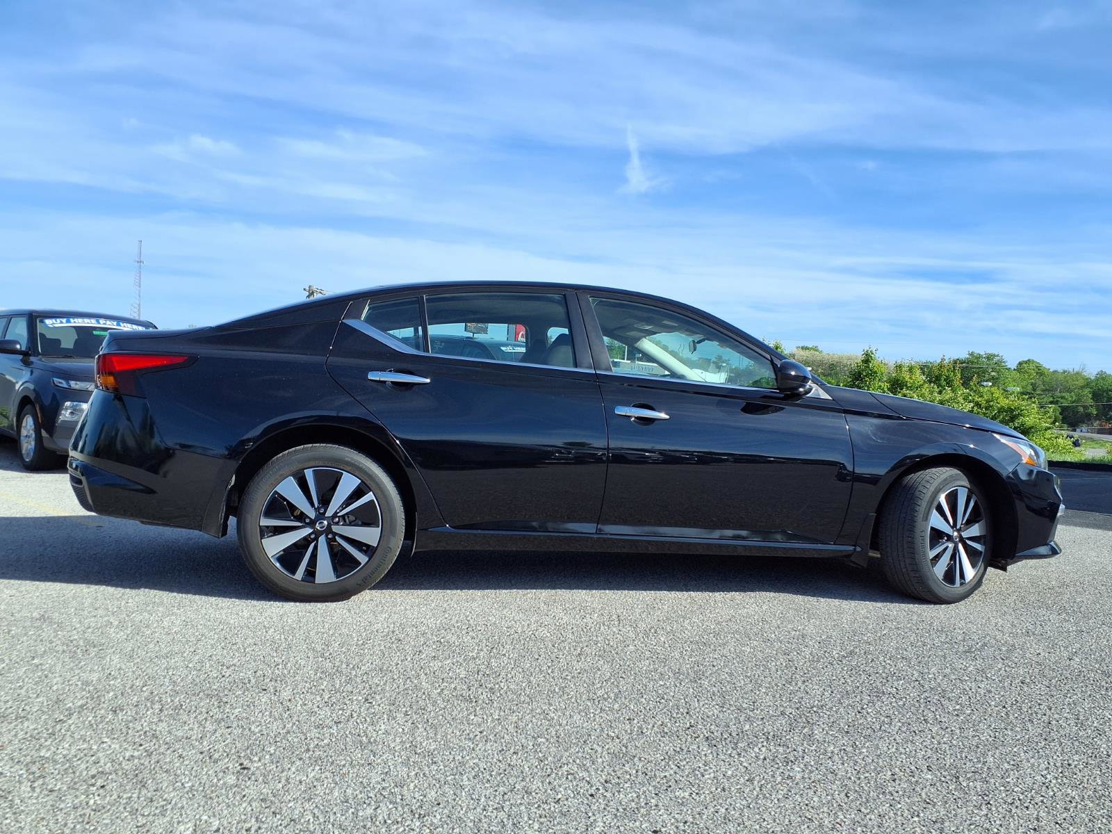 Used 2022 Nissan Altima 2.5 SV image 35