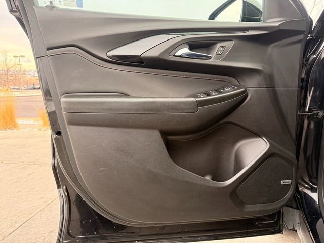Used 2023 Chevrolet TrailBlazer RS w/ Technology Package image 11