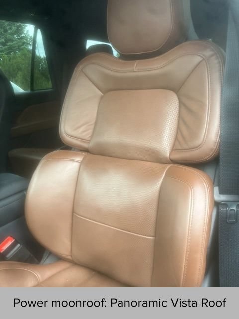Certified 2023 Lincoln Navigator Reserve AWD/4WD image 12