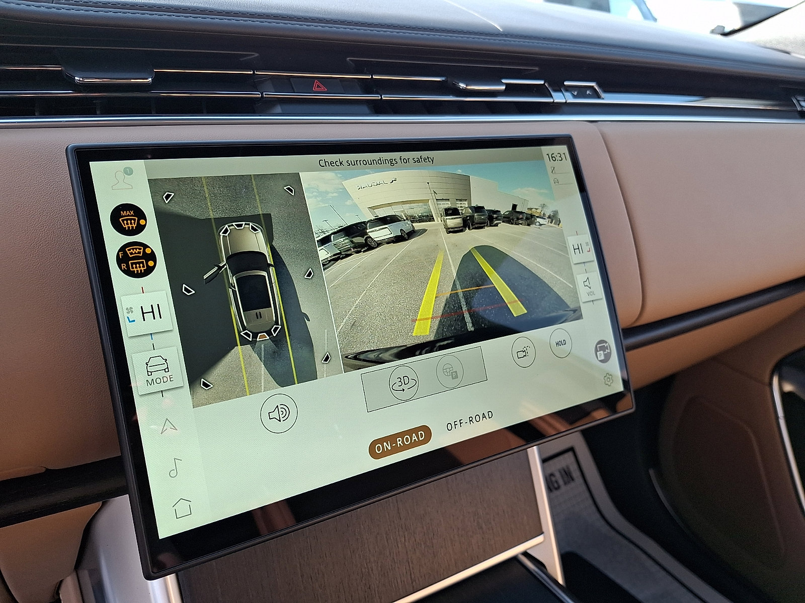 New 2026 Land Rover Range Rover SE image 17