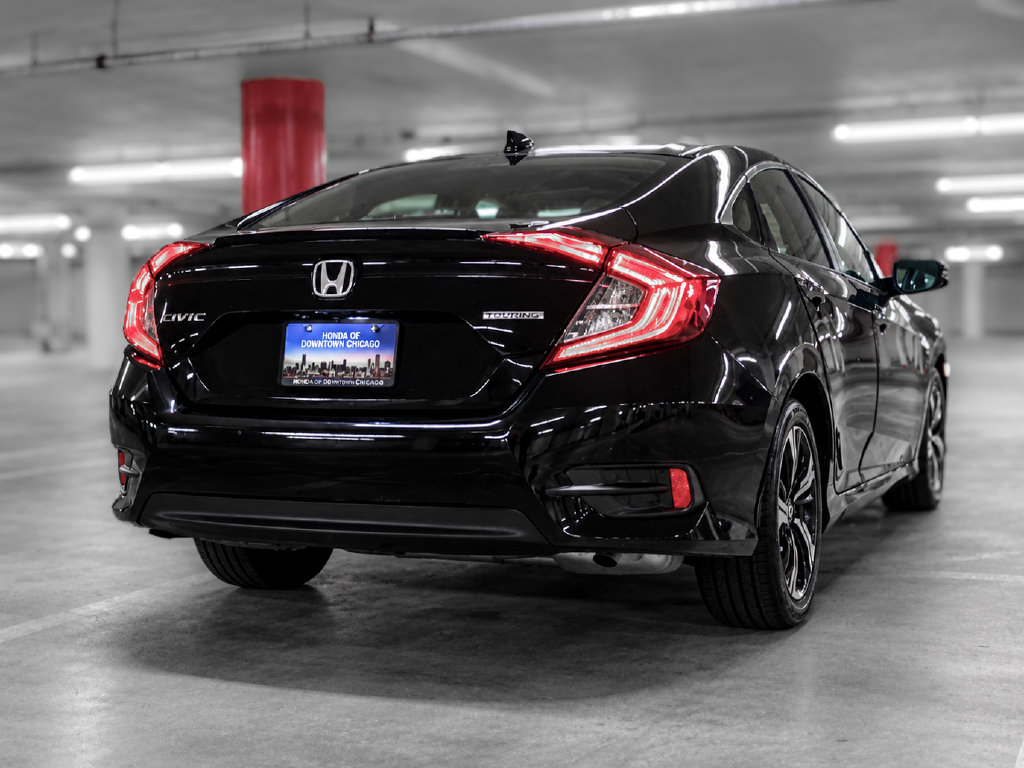 Used 2016 Honda Civic Touring image 6