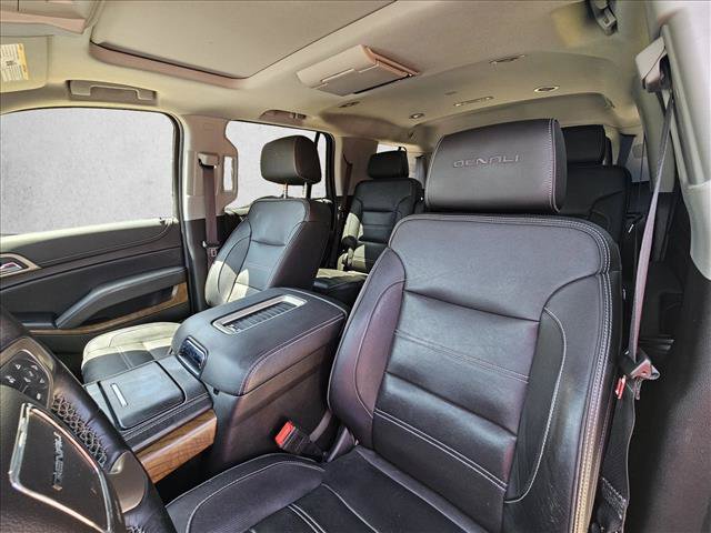 Used 2019 GMC Yukon Denali w/ Denali Ultimate Package AWD/4WD image 14