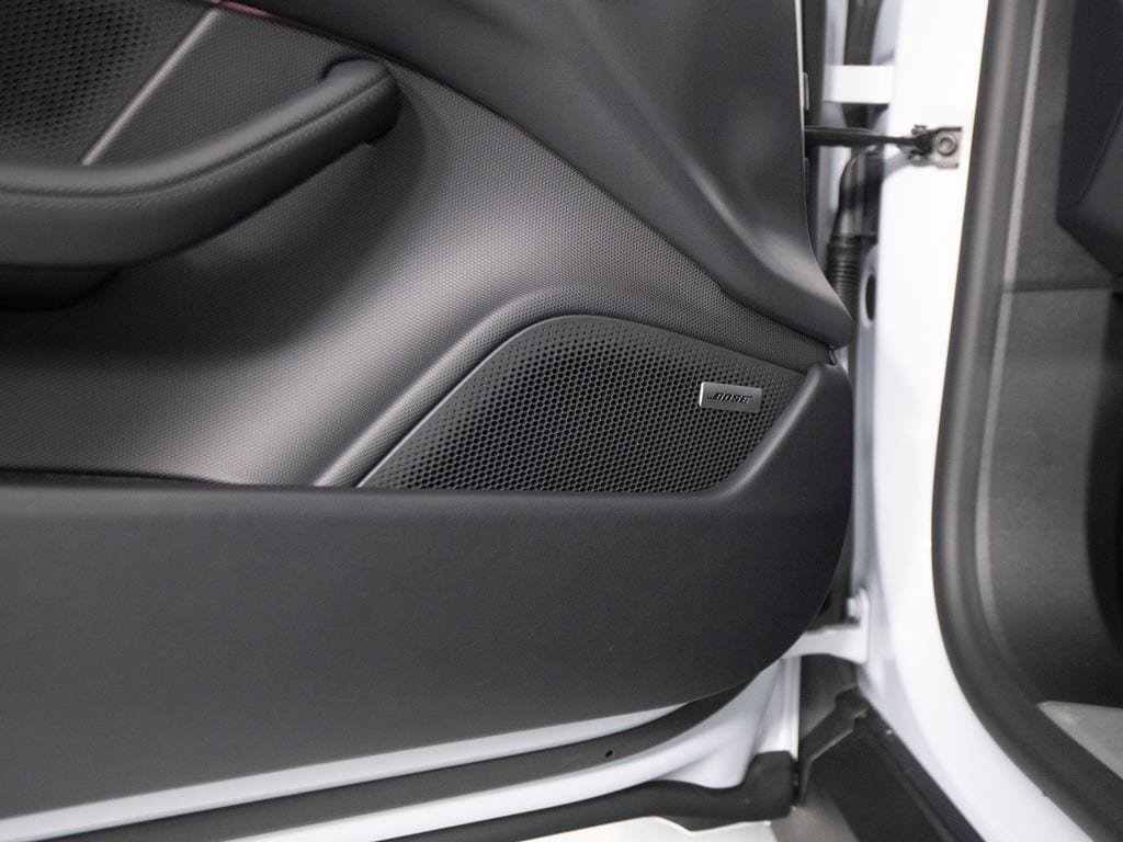 New 2026 Porsche Taycan AWD/4WD image 22