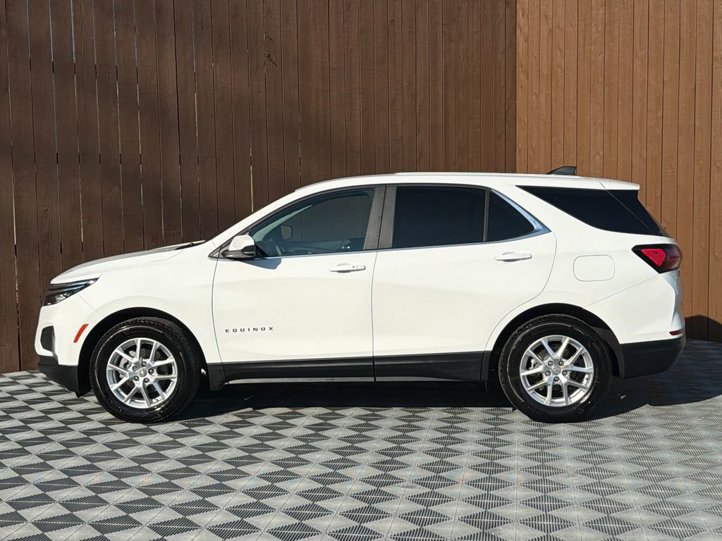 Used 2024 Chevrolet Equinox LT w/ LPO, Floor Liner Package image 13