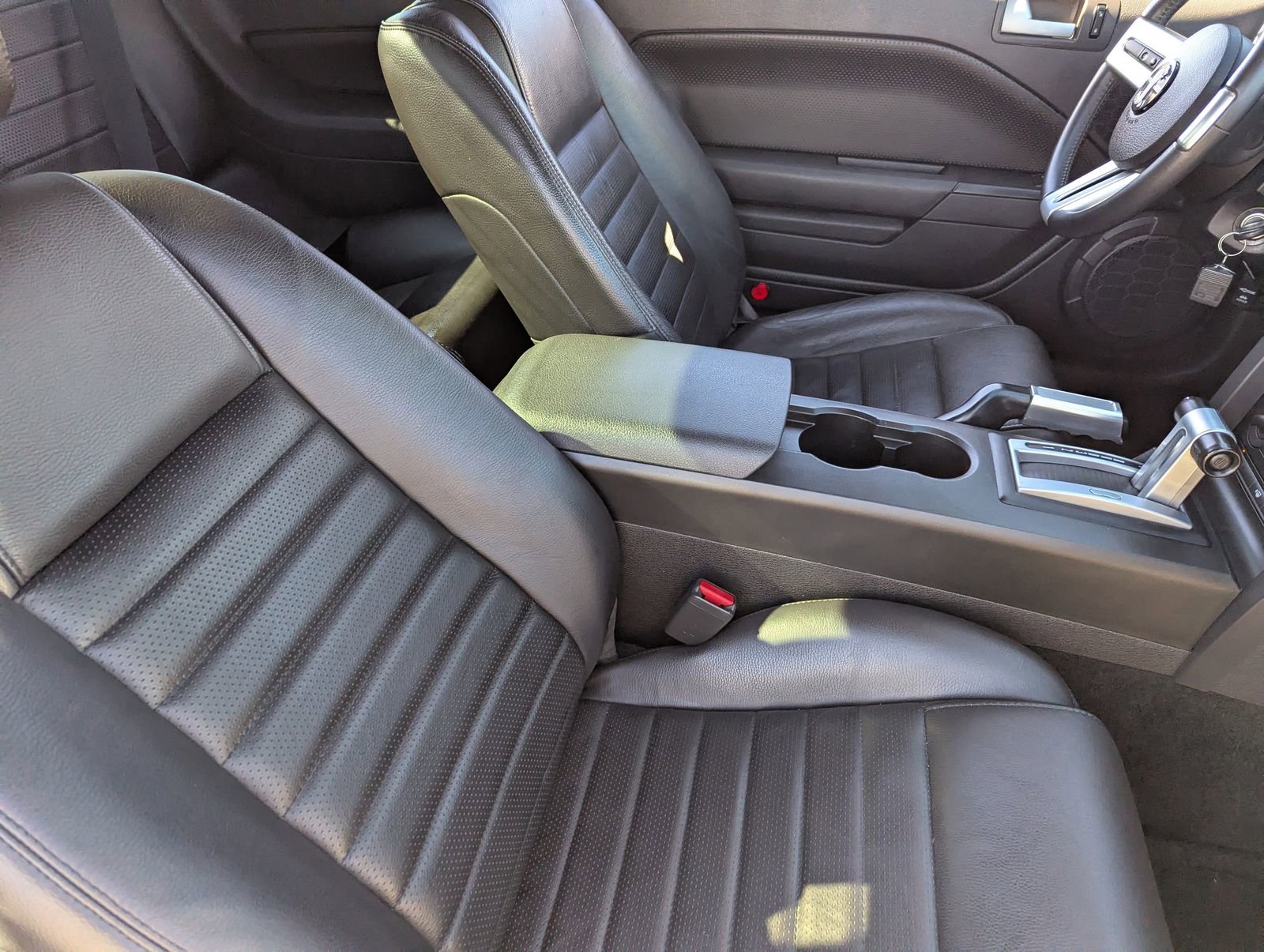 Used 2007 Ford Mustang GT RWD image 12