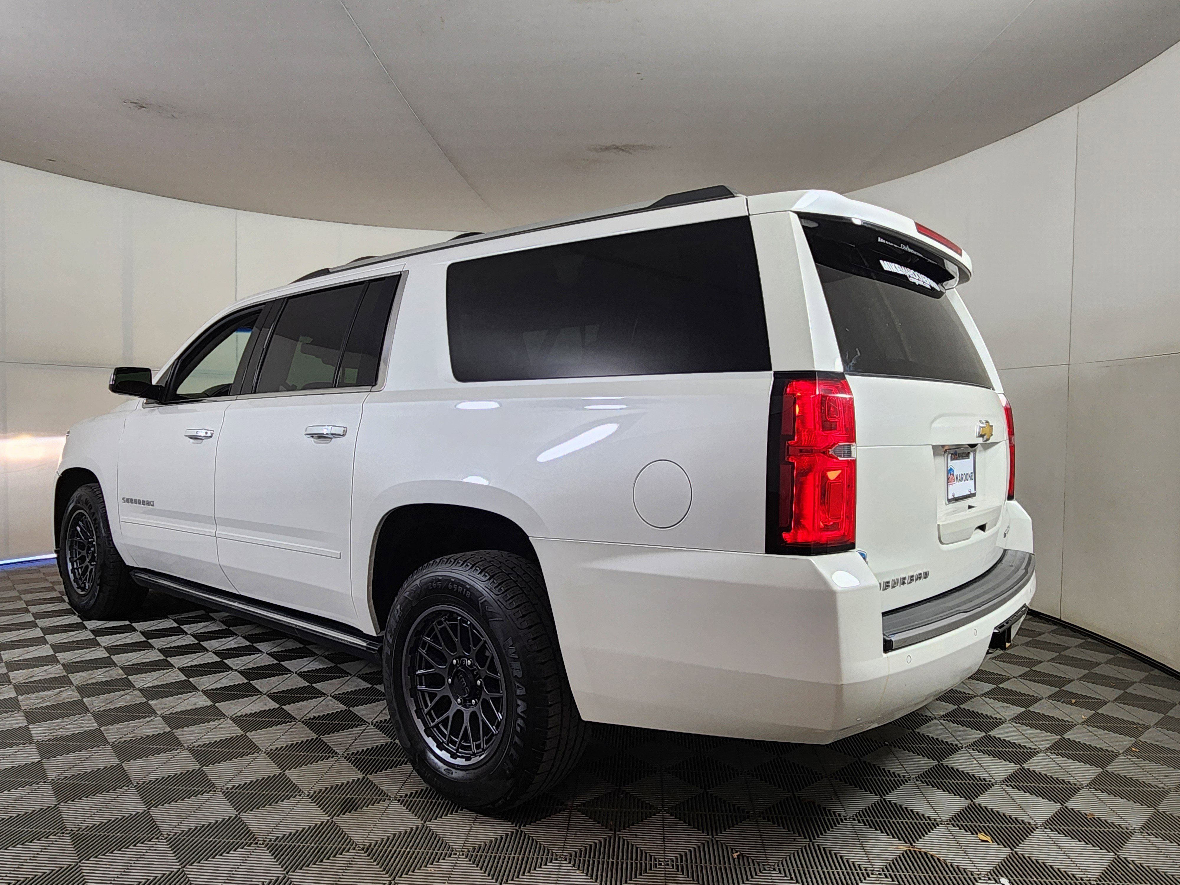 Used 2019 Chevrolet Suburban Premier w/ Premier Plus Edition image 5